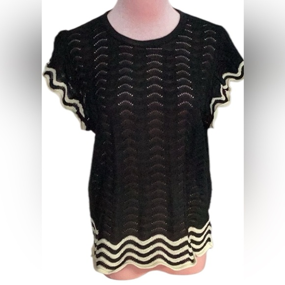 Solitaire NWT 2 Piece Set Chic Black and Cream Knit Top With Flare Pants Crochet - Picture 2 of 8